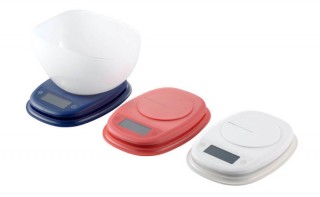 エレコム、“料理のしやすさ”を重視したバックライト機能付きのキッチンスケール3種を発売