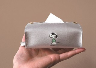 ヴィレヴァン、スヌーピーデザインのポケットティッシュ用ケースを発売