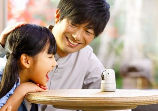 キヤノン、カメラを構えることなく自動撮影してくれるカメラ「PowerShot PICK」発売