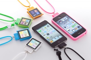 トリニティ、カラフルなiPod/iPhone用ネックストラップ