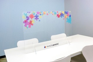 イメージ・マジック、フルカラー印刷可能なアクリルパーティションを発売
