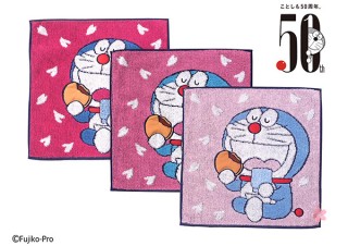 川辺、春らしい桜柄のドラえもんハンカチを発売