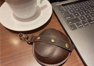 SO.PLANNING、イタリアンレザー製の小物ポケットを発売