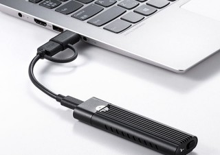 サンワサプライ、内蔵SSDを外付けメディアのように使えるケースを発売