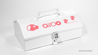 ヴィレヴァン、aiboデザインの山型ツールボックスより白モデルが登場
