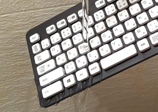 コロナ禍の今だからこそ評価すべき？ 丸洗いできて衛生的なウォッシャブルUSBキーボード