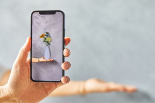 gluon、メッセージとともにARの花束を贈れるサービス「FLOWER 4U」を開始