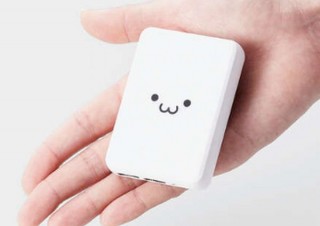 エレコム、手のひらサイズで3ポート＆最大合計出力42Wの「GaN充電器」発売