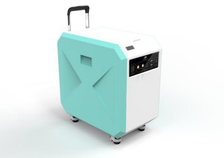 スーツケースのように持ち運びが可能、塩水で発電する非常用電源が発売