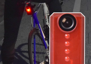 サンコー、ドラレコを搭載した自転車用テールライト「バッカム」を発売