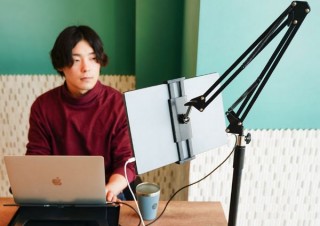 サンコー、タブレットを150cmまで上げても安定性の高い「スプリングアームスタンド」発売