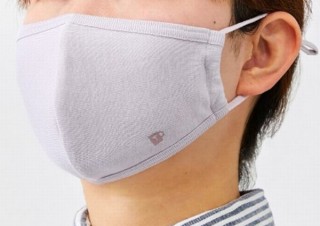 タリーズ、コーヒー抽出後の豆殻とリサイクルペットボトル使用の消臭機能付「マスク」発売