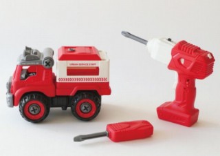 自分でトラックを組み立てて操縦までできる「トラック作製キット」発売、ヴィレヴァンから