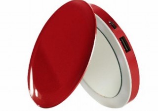 女性の必需品“手鏡”にモバイルバッテリーと照明を付けた「コンパクトミラー」発売