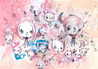 アクリルや木片やテープなどを扱いながら描く渡辺彰吾氏の個展「INCARNATIONS」