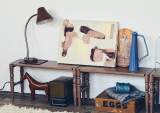 フェリシモ、アンティーク調カラーの「積み重ねられる木製ラック」を発売