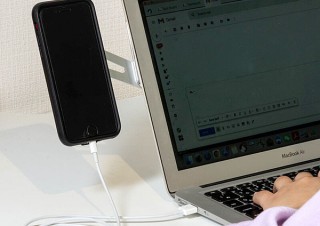 Gloture、スマホをPC画面の横に配置できるホルダー「NINJAブラケット」を発売
