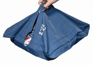 お弁当などを片寄らせないで運べる水平仕様の「エコバッグ」登場