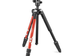 JOBY、スマホホルダーが付属する中型トラベル三脚を発売