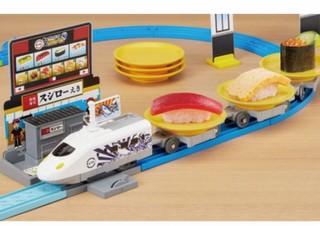 プラレールにお寿司をのせて走らせられる「すし特急おまち」のセットが登場