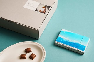 【お菓子連載】ロッテ「YOIYO」日本のクラフト酒とミルクチョコレートを組み合わせた新ブランド／甘いときめき、小さな宝箱
