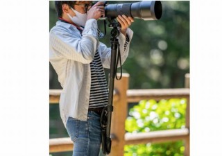 ケンコー、一脚ポケット撮影と持ち運びに対応する「マルチホルスター」発売