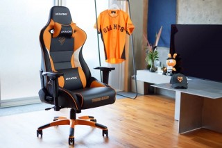 AKRacing、読売巨人軍とコラボしたゲーミングチェアを発売