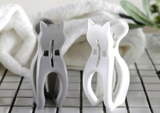 ヴィレヴァン、猫型形状で楽しく洗濯物を乾かせる「猫竿ピンチ」を発売