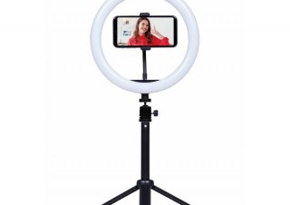 ケンコー・トキナー、スマホホルダーと三脚が付いた10インチのLEDリングライトを発売