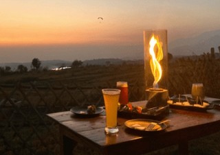 チューブの中で渦を巻く“踊る炎”が楽しめるファイアーランプ「MENKA」