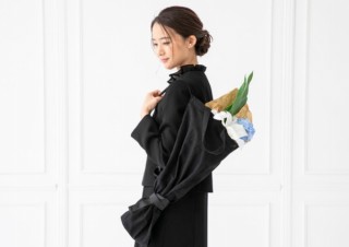 花束専用にデザインされ、お彼岸・お盆にも最適な「フラワートートバッグ」発売
