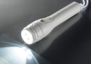 オーム電機、​抗菌仕様のLED懐中ライト「​LHP-06C5K」を発売