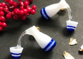 お酒好きを耳元でアピールできる、日本酒を注ぐ瞬間の「徳利ピアス」登場