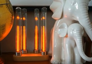 音楽に合わせて光が踊る「ニキシー管風デジタルランプ　D'ESIGN RGB」