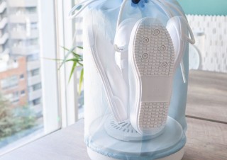 サンコー、上履きの乾燥に特化した小型の乾燥機を発売