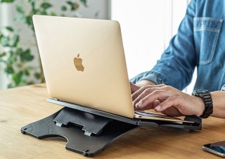 サンワサプライ、折りたたみ式のノートパソコンスタンド「CR-43」を発売