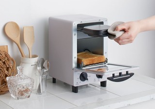 小泉成器、目玉焼きと食パンをまとめて作れる「オーブントースター」を発売