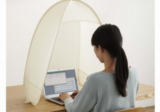 デスク１個分の仕事集中スペースを作れる「テント型集中ブース」発売、コクヨから