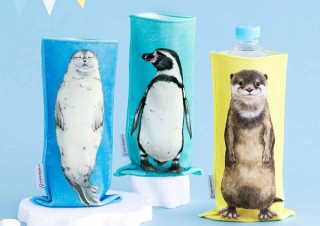 フェリシモ、ハンドタオルとしても使える「机の上に立つ 水族館ペットボトルタオル」を発売