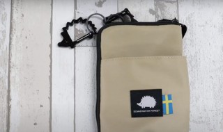 パインクリエイト、ハリネズミ型のカラビナがかわいい「レジャースリムポシェット」を発売