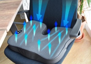 サンコー、ファンとヒーターを内蔵したUSB接続のシートクッションを発売