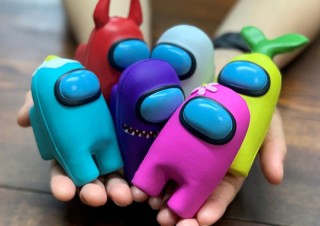 ヴィレヴァン、販売直後に完売した「【Among Us】ランダムもちもちスクイーズ」を再販売