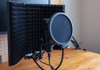 上海問屋、室内の反響音を軽減する折りたたみ式の小型リフレクションフィルターを発売