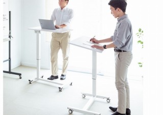 サンワサプライ、高さと角度調節が自在な「昇降デスク」発売。コの字と1本脚の2タイプ