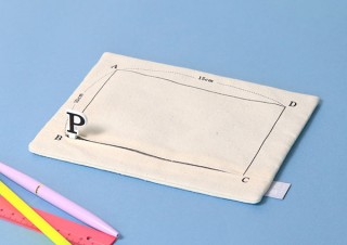 ２時、一次関数の問題がモチーフ「動く点Pポーチ」を発売