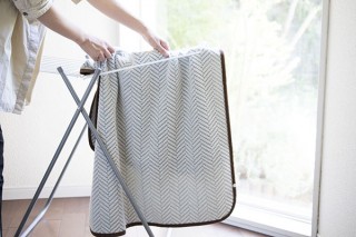 サイバール、シルクを使ったコットン製「mumブランケット」を発売