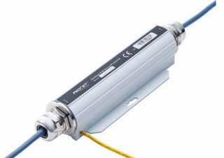サンワサプライ、雷からネットワーク機器を守る「屋外用サージプロテクタ」発売