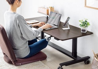 サンワサプライ、あぐら・正座・ソファでの使用に最適な「ローデスク」発売