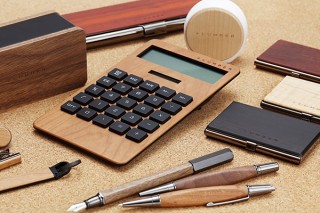 匠の技と木の温もりを暮らしやビジネスに ～「＋LUMBER（プラスランバー）」の文房具たち～