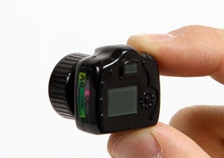 サンコー、指先サイズの超小型一眼レフ風カメラ